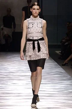 Look 16